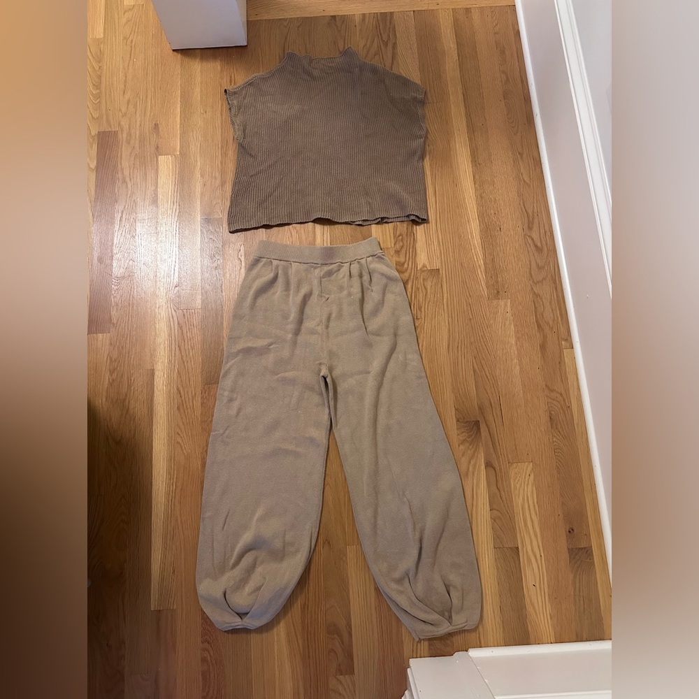 Casual Knit Top and Jogger Pants in Taupe